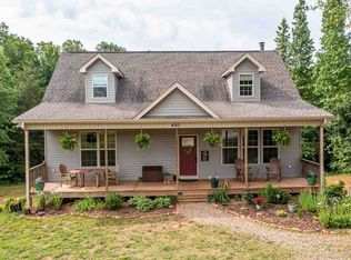 490 Ridings Rd, Campobello, SC 29322