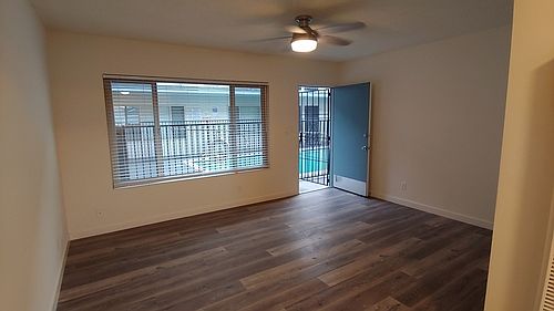 5th image of 12915 Venice Blvd #19