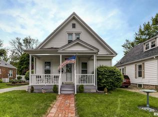 1247 Monument Ave, Springfield, IL 62702