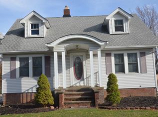 16405 Howe Rd, Strongsville, OH 44136