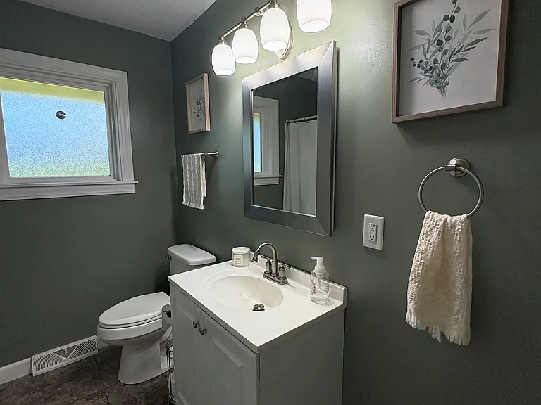1011 Pine Valley Dr — Photo 10