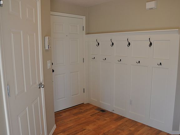 2nd image of 1026 Western Ct
