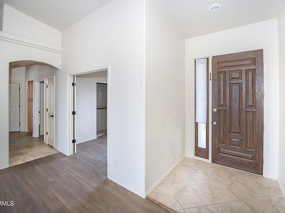 3rd image of 5709 N BRONCO Lane