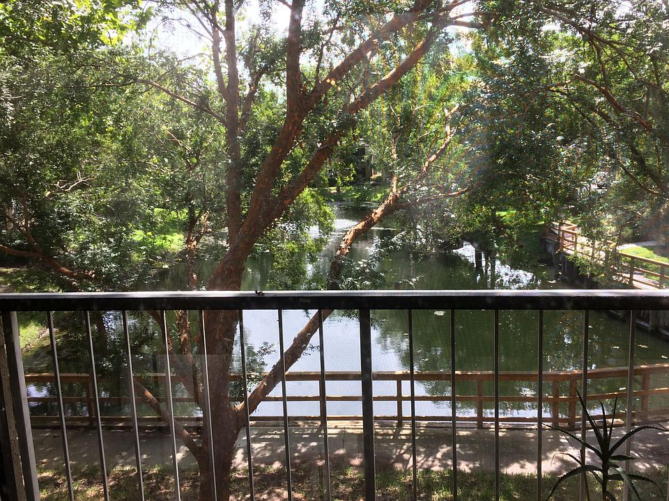 1st image of 29 Arbor Club Dr #21