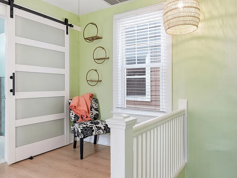 920 Oaklawn Ave — Photo 14