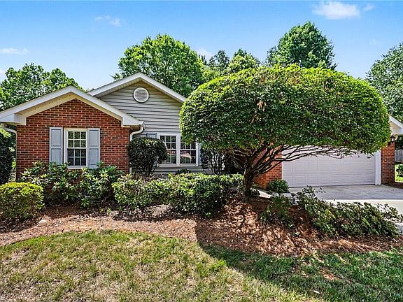 5th image of 7 Brandywine Cir