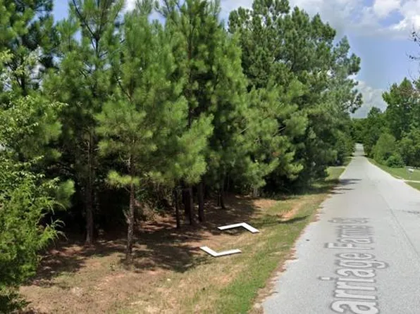 127 Carriage Farms Ct, Gray Court, SC 29645