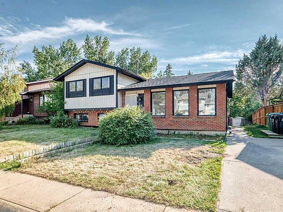 3rd image of 179 NE Deer Ridge Way SE