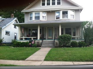 1545 Wayne Ave, Lakewood, OH 44107