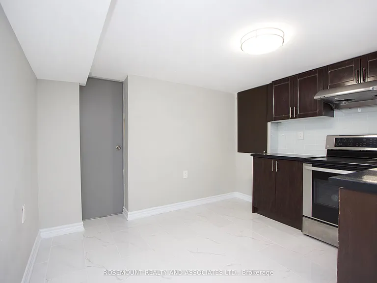 50 Seneca Ave #BASEMENT — Photo 8
