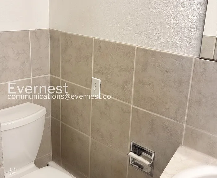 301 Peterson St #106 — Photo 16