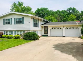 403 Sunrise St, Cornell, IL 61319