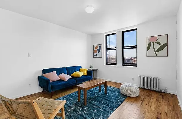 Rented by REAL New York | media 11