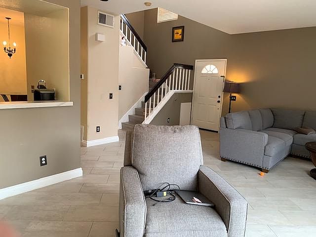 1st image of 10896 Creekbridge Pl