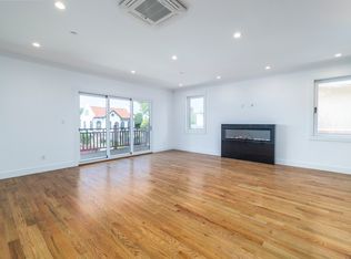 622 W Penn St #A, Long Beach, NY 11561