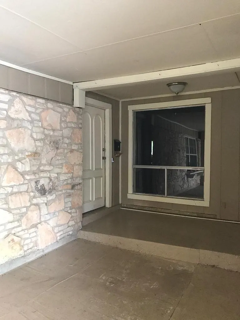 7701 Cool Sands St — Photo 2