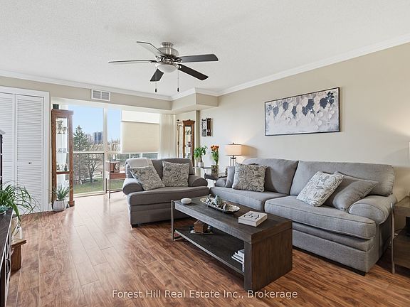 4th image of 55 Blue Springs Dr #402