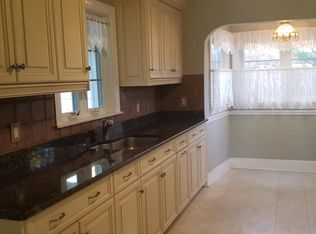 12 Garden Ter, Woburn, MA 01801