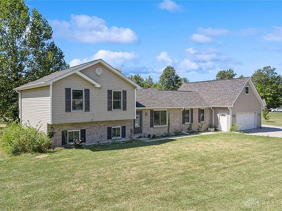 3rd image of 9139 Arrowcreek Dr