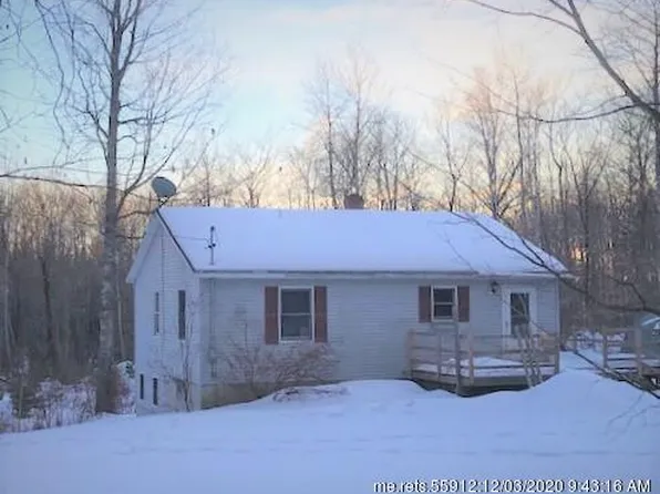 144 Orchard Rd, Dover Foxcroft, ME 04426