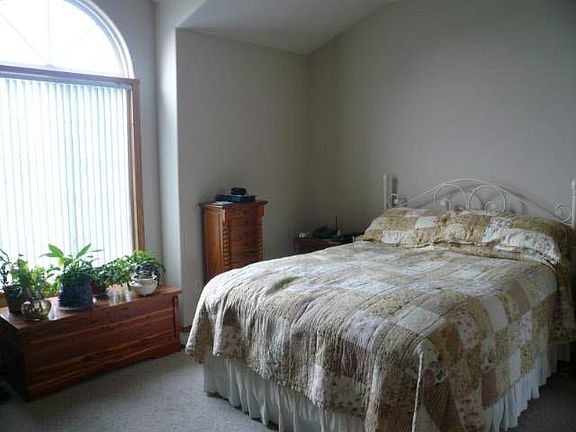4th image of 512 Plumwood Dr