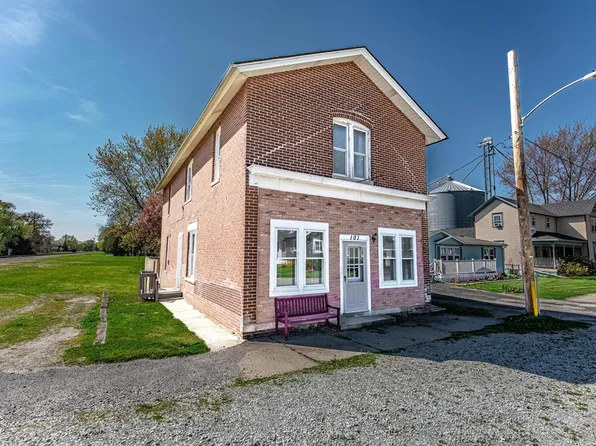 101 N Illinois St #B, Wanatah, IN 46390