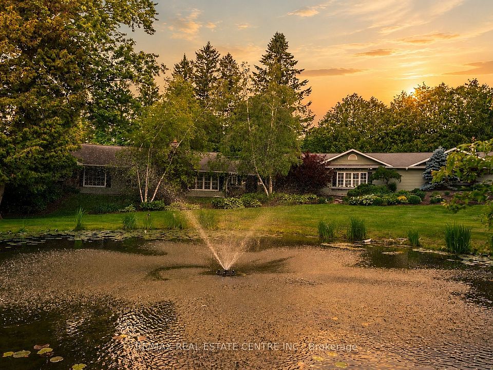 1st image of 2 Cedar Dr