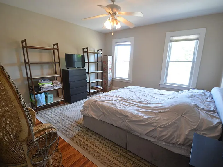 1047 Harrison Ave — Photo 11