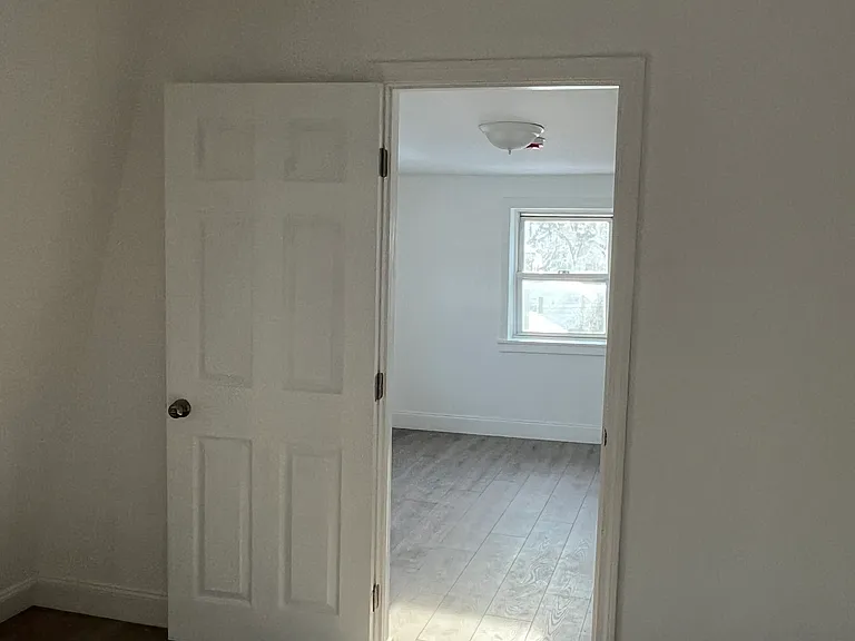 10 Holly Ave #1 — Photo 17