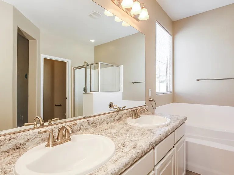 12164 W Superior Ave — Photo 11