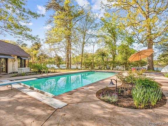 4th image of 8653 Dundee Ln
