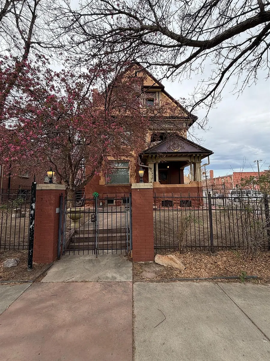 Building Photo - 1453 Race Street