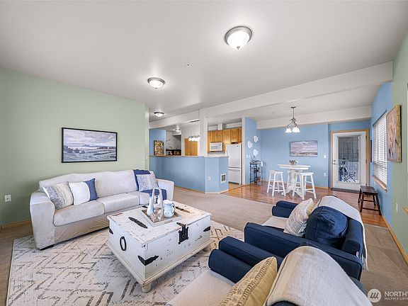 3rd image of 504 Darby Drive #102