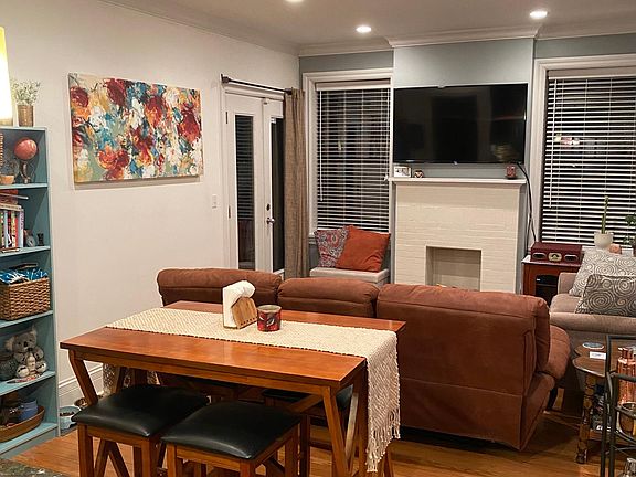 5th image of 2707 N Wilton Ave APT 1