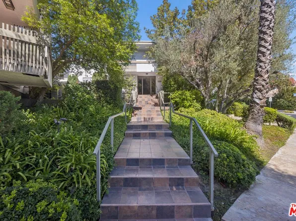 10445 Eastborne Ave APT 203, Los Angeles, CA 90024