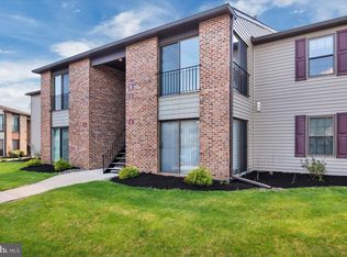 2 Uxbridge Pl, Sewell, NJ 08080