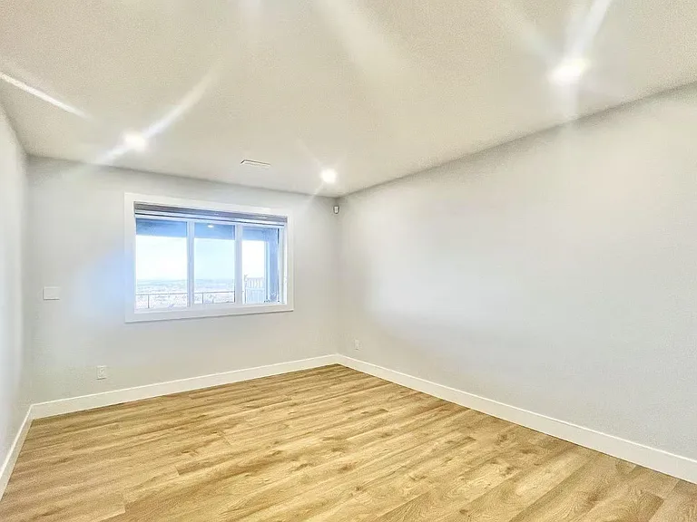 1421 Shay St — Photo 5