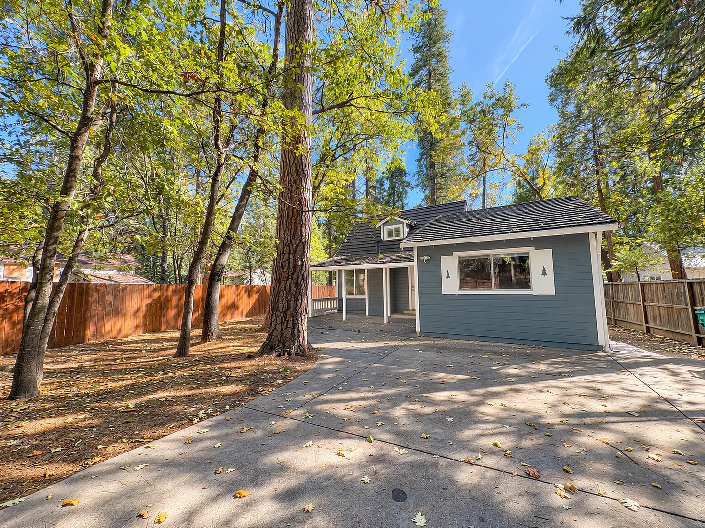 Twain Harte 3 Bed with Private Lake Access & Walk to Downtown — Photo 2
