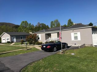 276 Sunrise Dr, Elizabethton, TN 37643