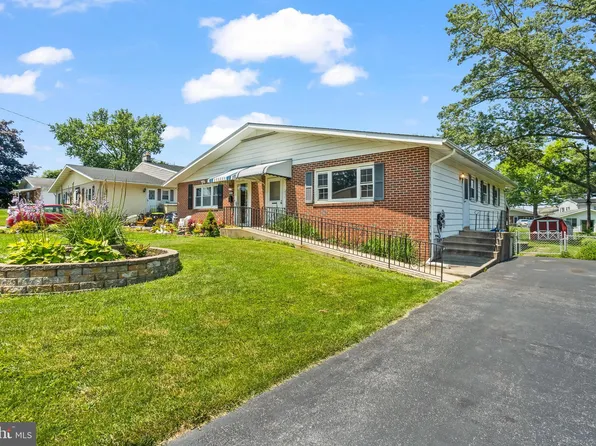 514 Golden St, Lititz, PA 17543