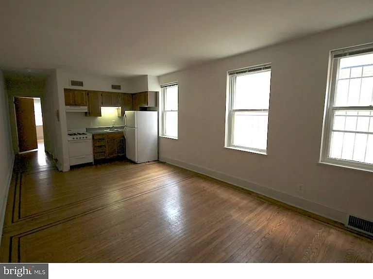 729 Spruce St #1B — Photo 6