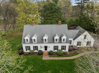 3 A Main St, Dover, MA 02030