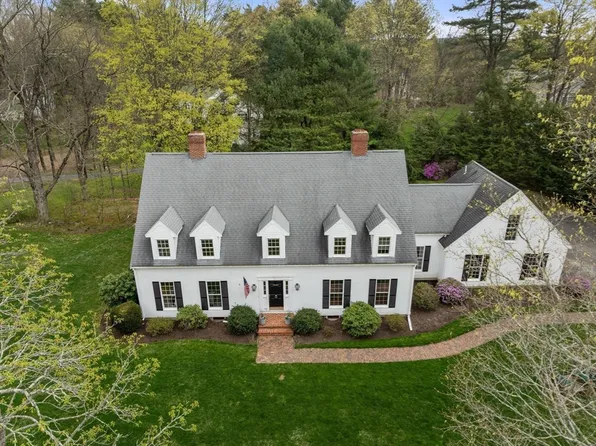3 A Main St, Dover, MA 02030