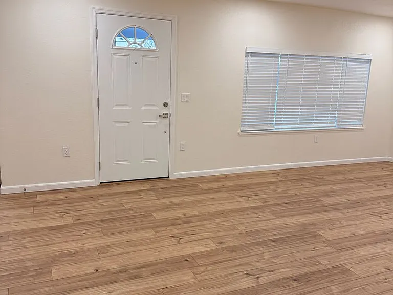 306 England Ave — Photo 2