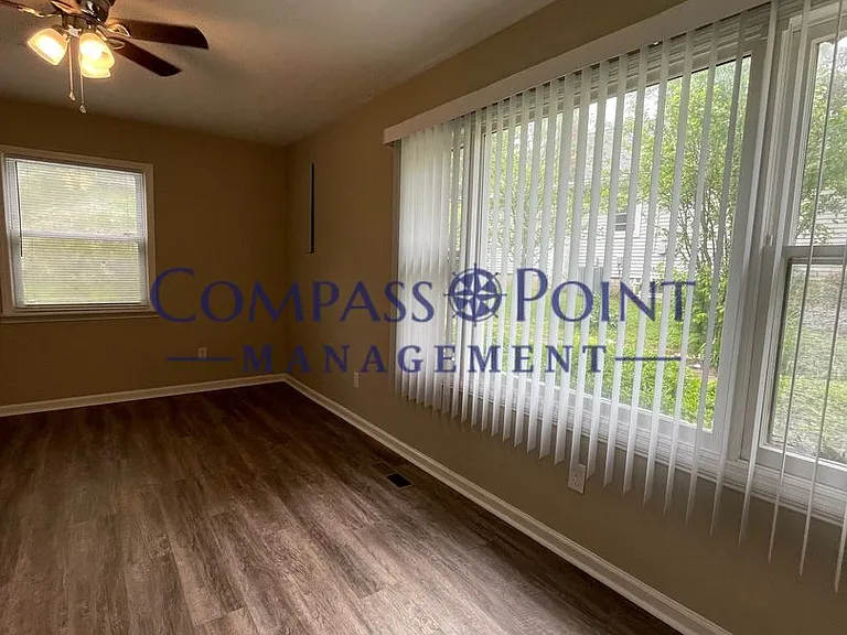 259 Lincoln Ave — Photo 6
