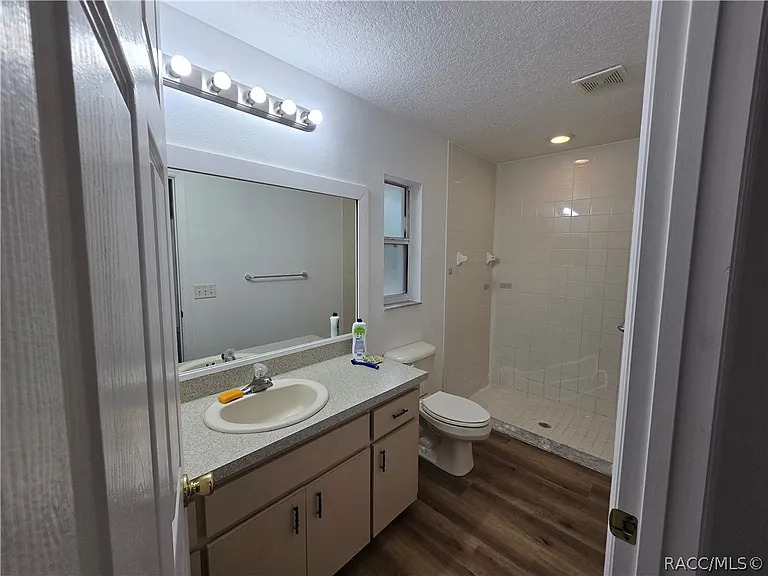 292 N Fitzpatrick Ave — Photo 9
