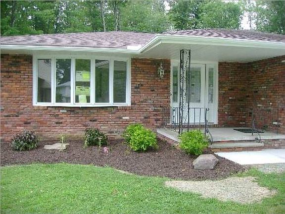 2nd image of 470 Panorama Dr