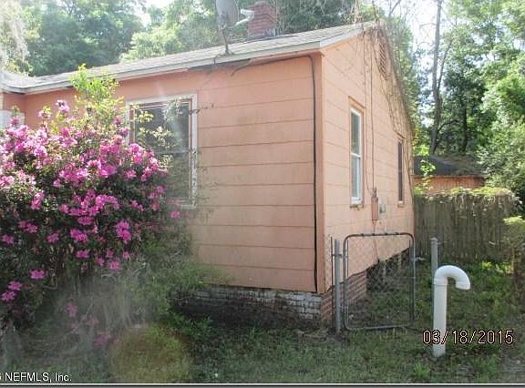 3rd image of 920 Bunker Hill Blvd