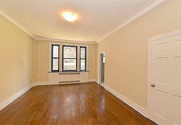 4th image of 590 W End Ave APT 4C