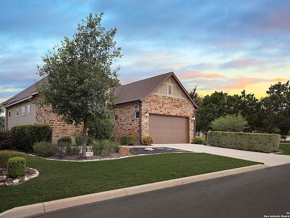 2nd image of 4715 AMOROSA WAY